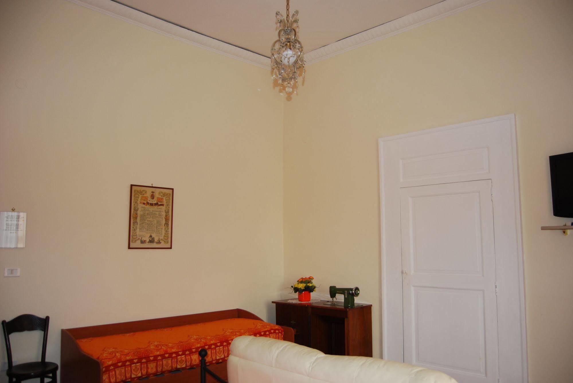 Bed And Breakfast Casa Mariella 나폴리 외부 사진