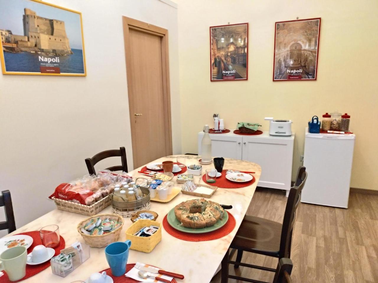 Bed And Breakfast Casa Mariella 나폴리 외부 사진